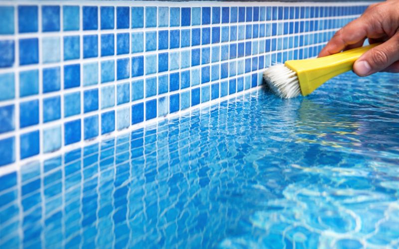 piscina gresite detalle juntas