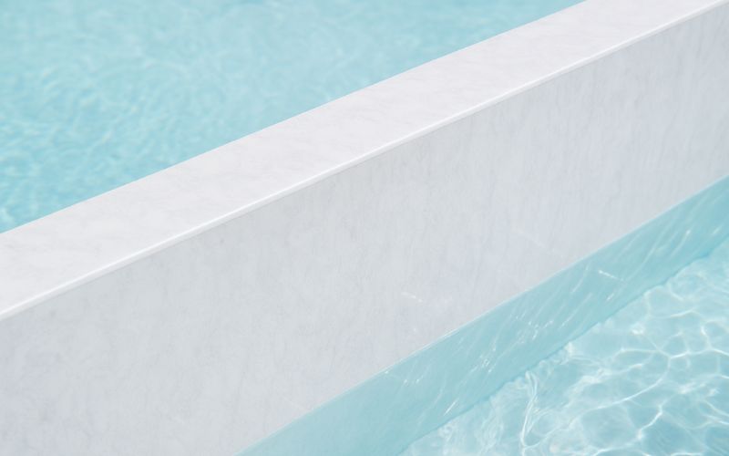 Cómo reparar una fuga en una piscina sin vaciarla