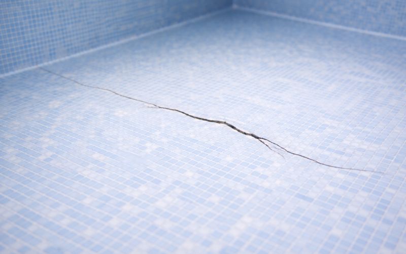 grieta piscina evolución daño estructura