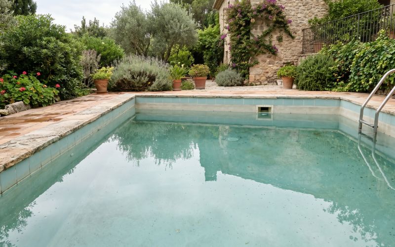 Por qué tu piscina pierde presión en el sistema y qué puede indicar