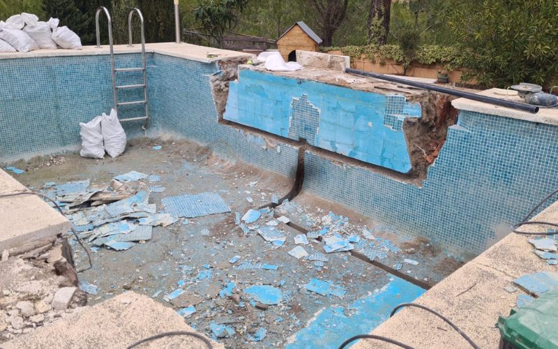 reforma piscina proceso rehabilitacion cambio revestimiento