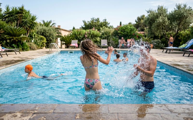 piscina pierde agua al usarla nivel