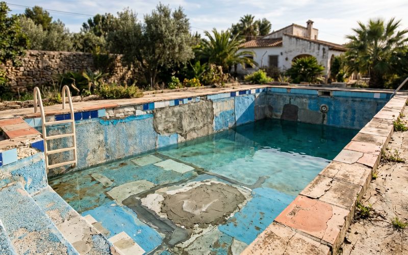 piscina reparaciones repetidas desgaste
